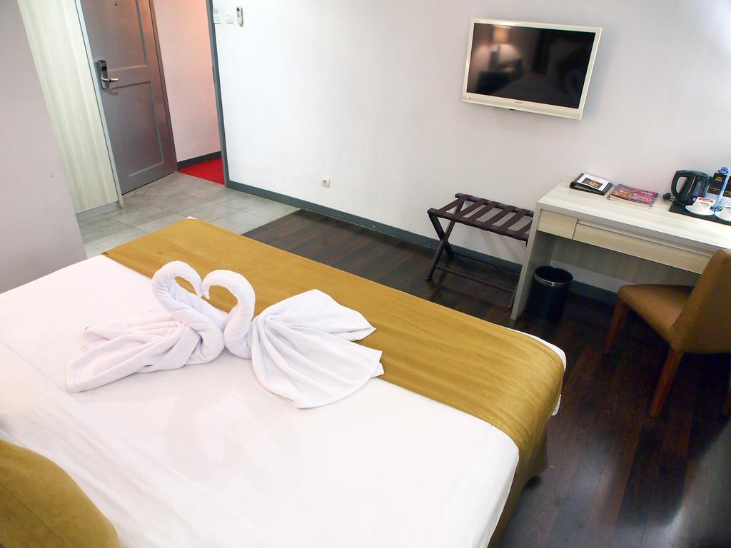 Maven Fatmawati Hotel Jakarta Værelse billede